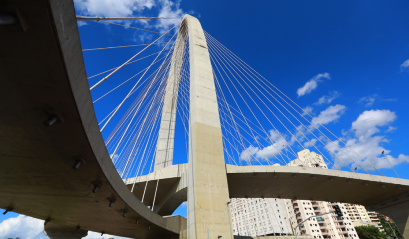Inspeção dos cabos da Ponte Estaiada começa em São José dos Campos com bloqueios parciais e interdições em meia pista.