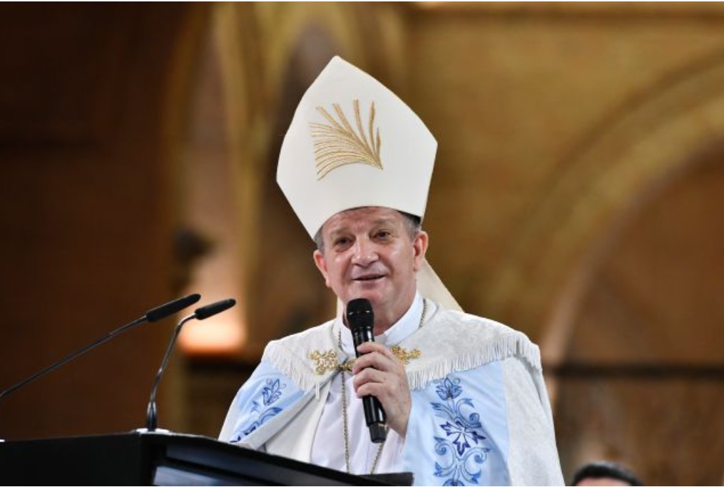 Dom Mário toma posse na Arquidiocese de Aparecida