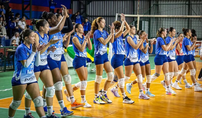 Time do Vôlei São José Feminino na Superliga C 2025