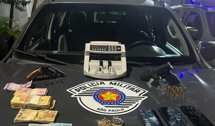 Quadrilha armada é presa com máquina de dinheiro e mais de R$ 14 mil, em Pinda