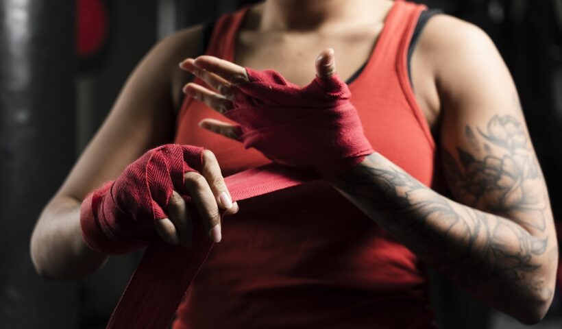 Projeto Faixa Rosa oferece defesa pessoal gratuita para mulheres em SJC