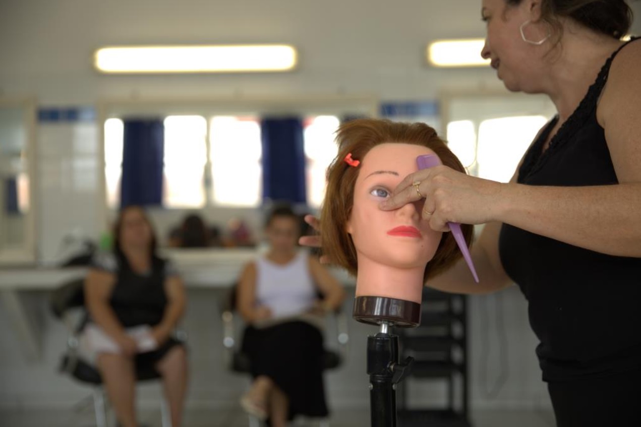 Escola do Trabalho abre 116 vagas gratuitas em Taubaté