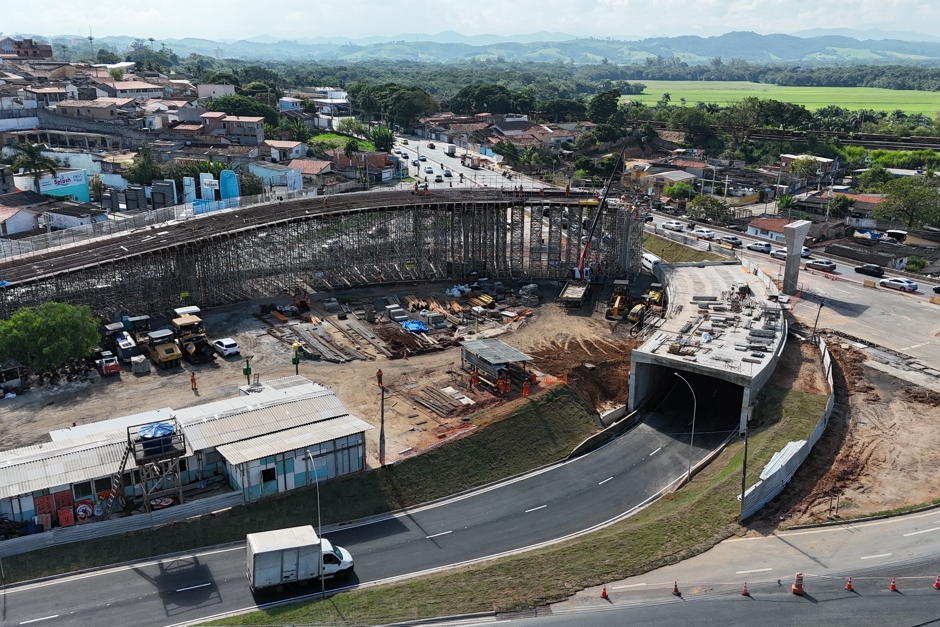 Obra na Sebastião Gualberto em São José dos Campos