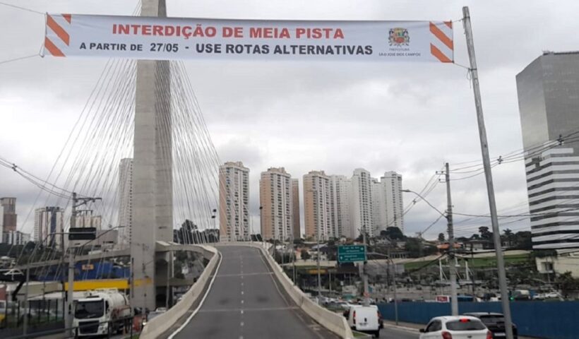 Interdição na Ponte Estaiada continua nesta semana em São José