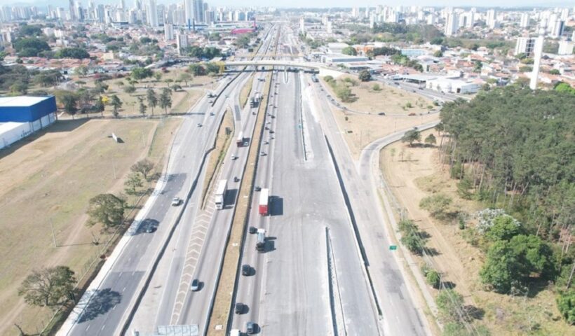 Obras alteram trânsito noturno na Via Dutra nesta semana; veja a programação
