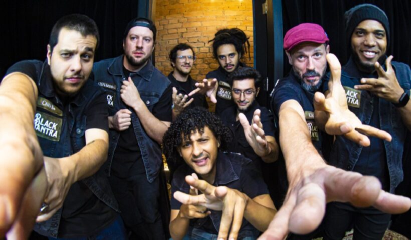 integrantes da banda Black Mantra que se apresenta no Bar de Quinta em São José dos Campos