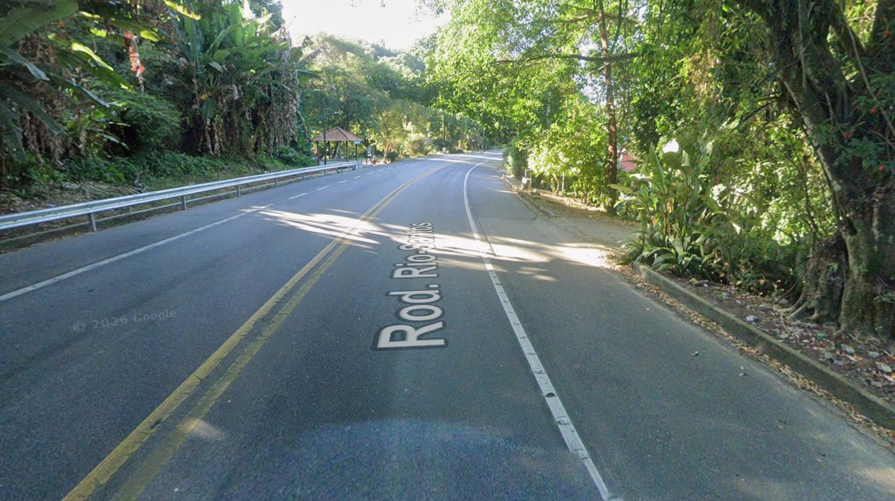 Trecho da Rio-Santos em Ubatuba, região onde um motociclista morreu prensado