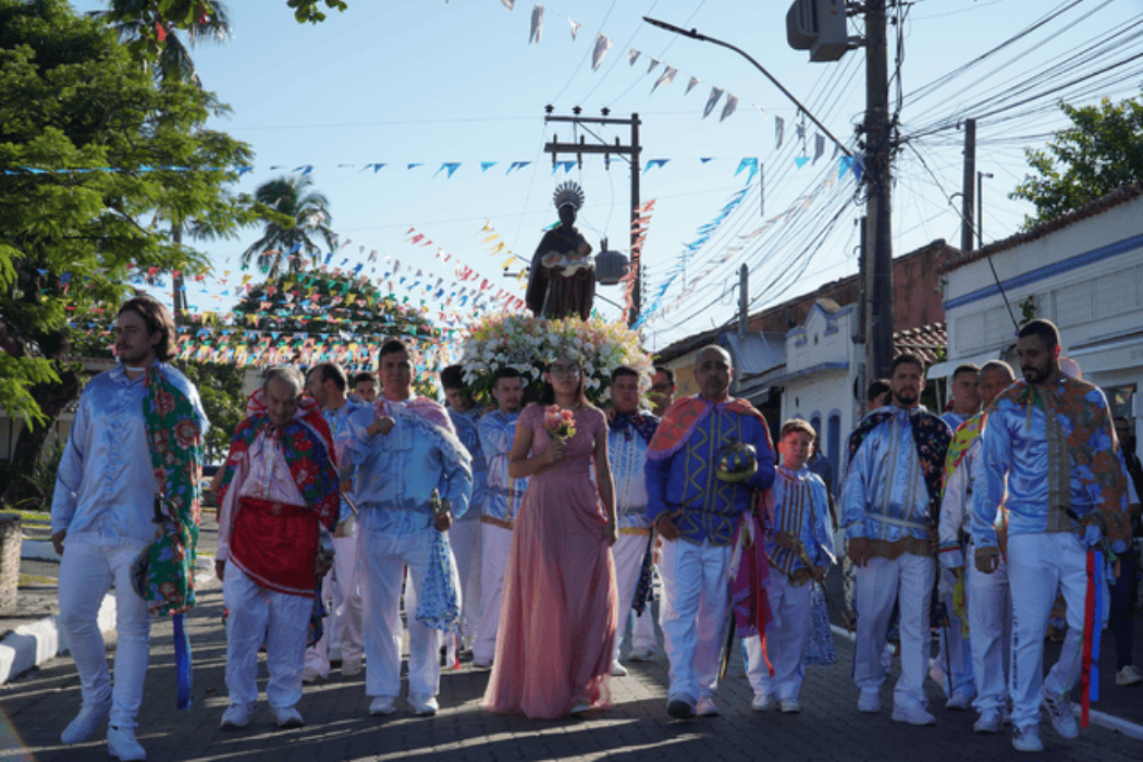 A Congada de São Benedito de Ilhabela inicia a programação nesta sexta-feira (15) no Centro Histórico da cidade