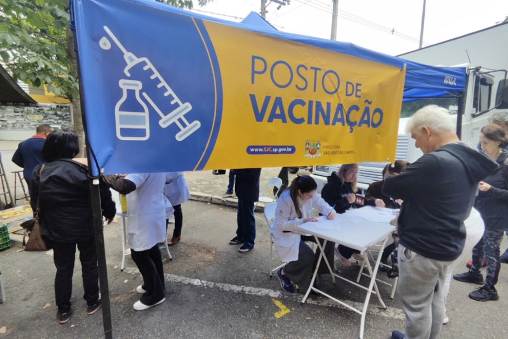 vacinação contra a gripe nas feiras livres continua nesta semana em São José dos Campos