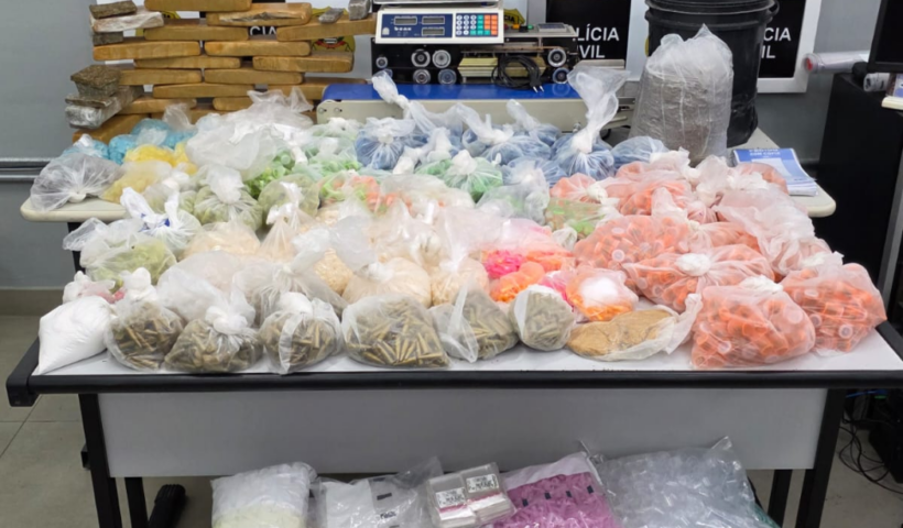 Polícia Civil apreende drogas em Mogi das Cruzes em operação que investigou esquema de abastecimento para São José dos Campos.