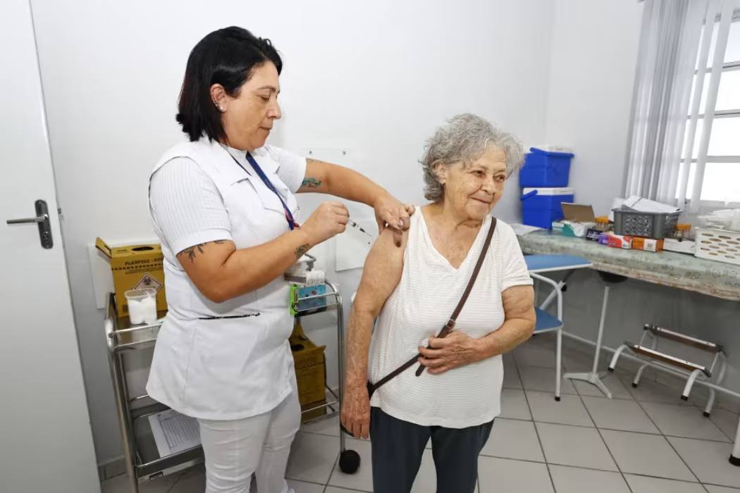 Vacinação contra a gripe chega ao CenterVale Shopping neste domingo em São José dos Campos