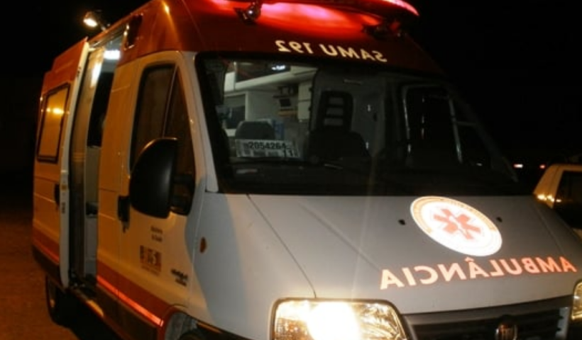 Carro do Samu resgata motociclista de 18 anos