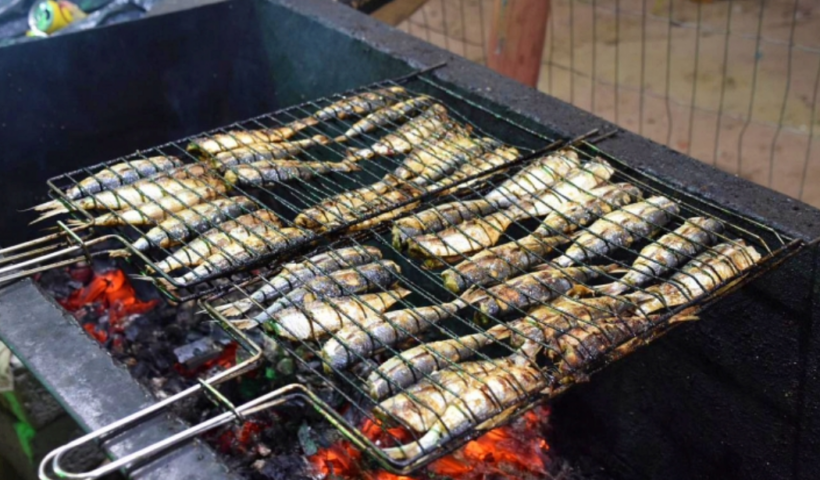 Ilhabela realiza o Festival da Sardinha com gastronomia, música e valorização da pesca artesanal e da cultura caiçara.