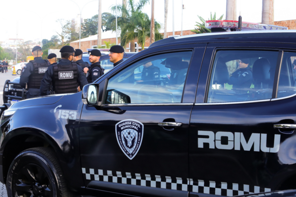 Romu captura homem condenado a 15 anos de prisão durante patrulhamento na Vila Guarani, em São José dos Campos.