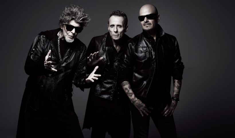 foto com os integrantes da banda Titãs