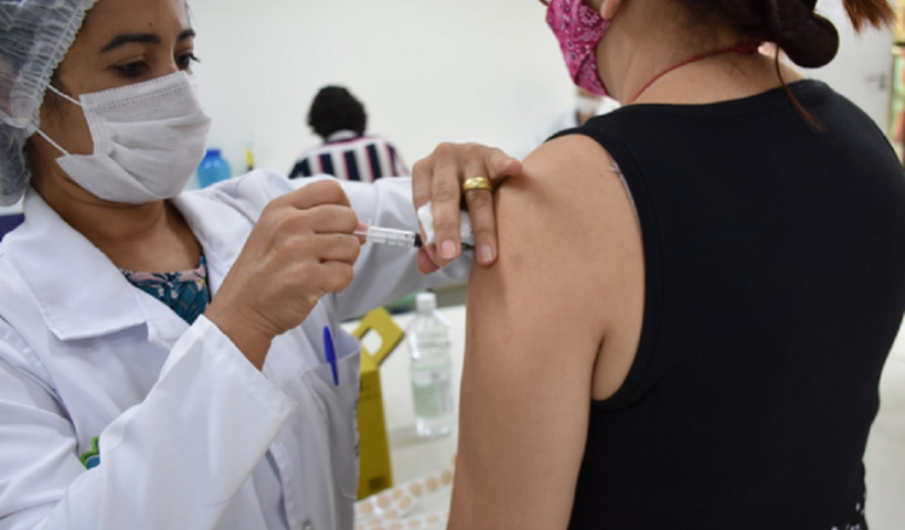 Cidades do Litoral Norte vão ampliar vacinação contra gripe; veja a programação