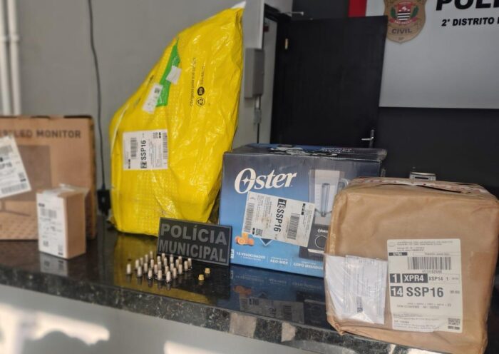 Roubo a van de entregas em São Sebastião