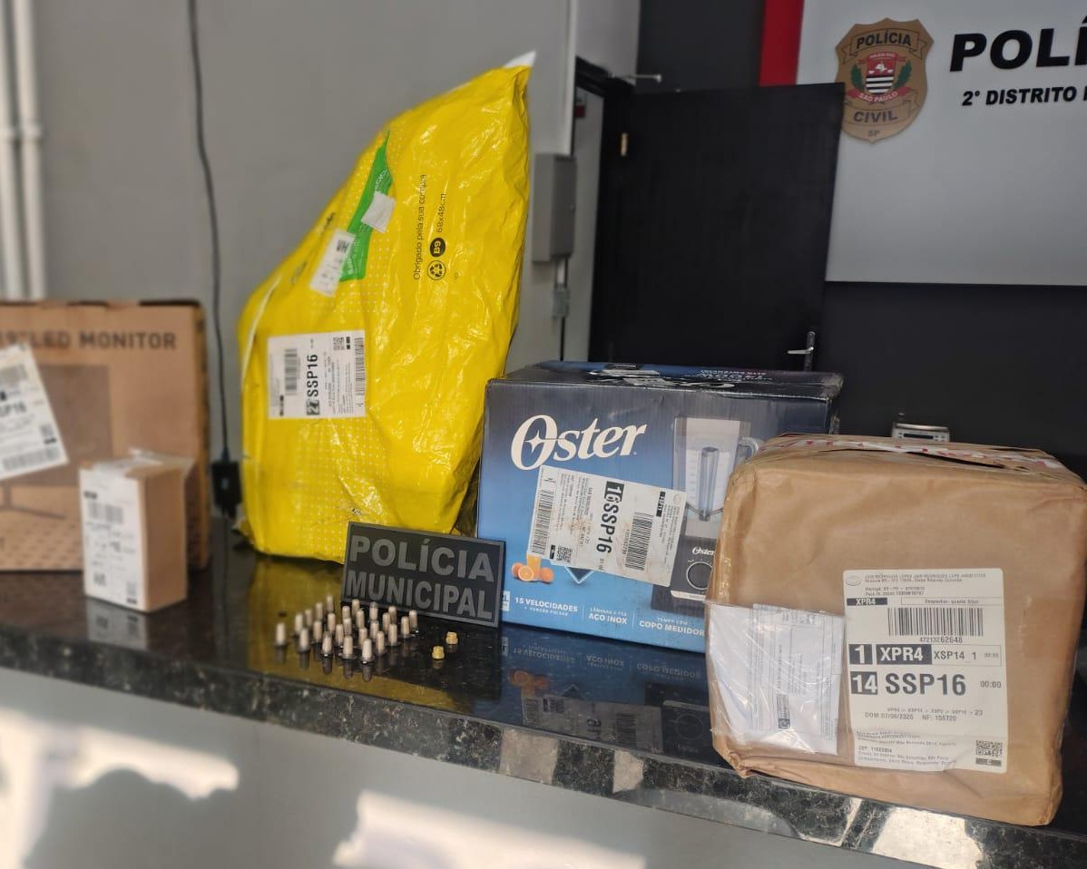 Roubo a van de entregas em São Sebastião