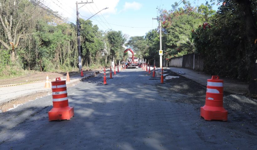 Avenida Malek Assad tem trânsito parcialmente liberado em Jacareí
