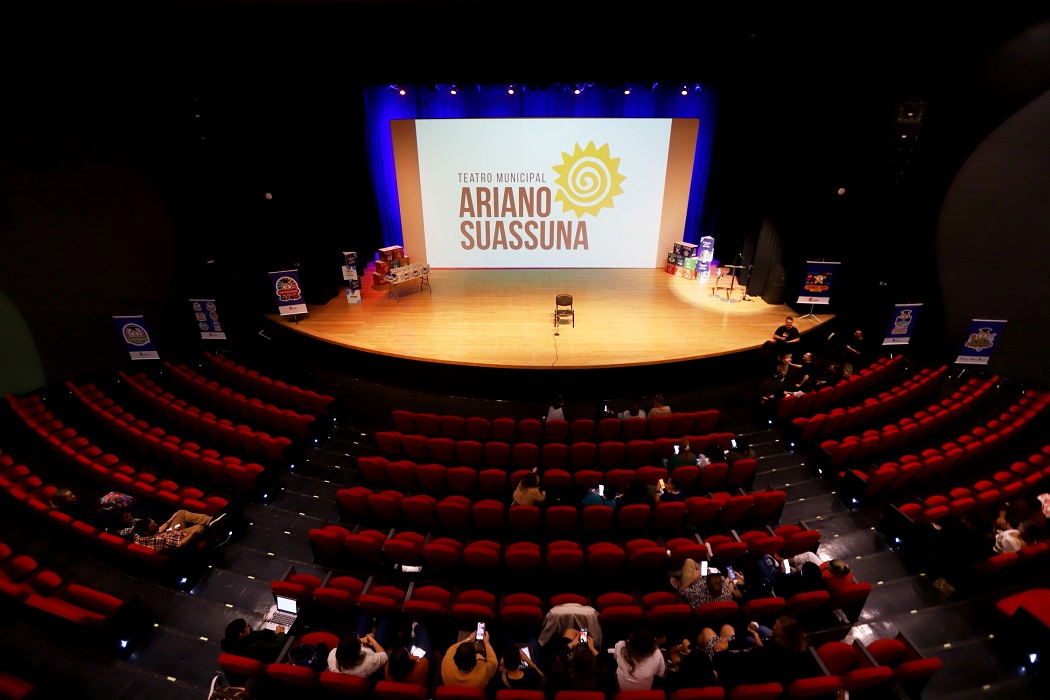 Teatro Ariano Suassuna abre inscrições para eventos no fim do ano