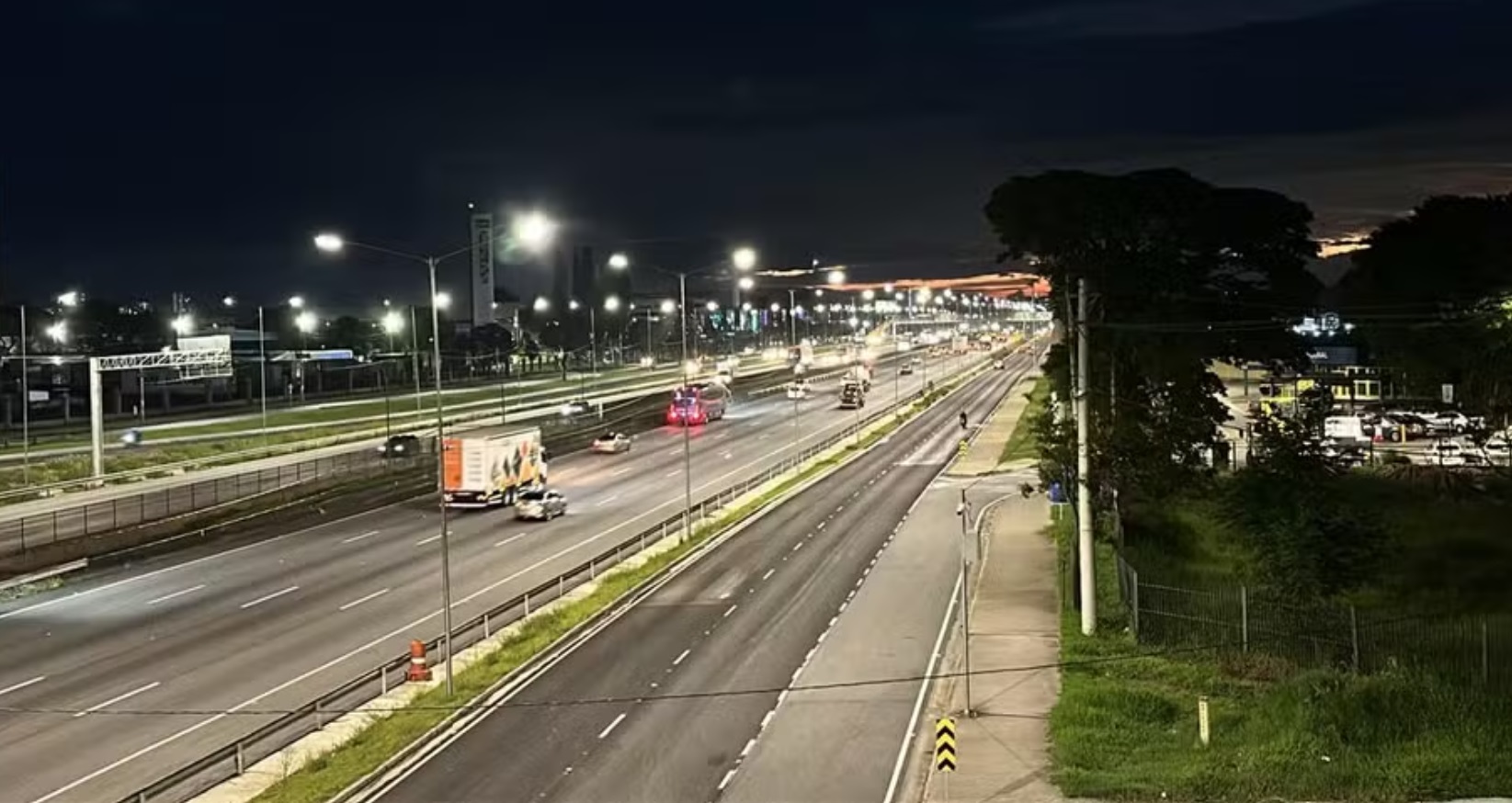 Atropelamento na Dutra deixa homem de 64 anos morto em Taubaté