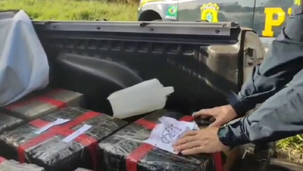 drogas apreendidas em veículo acidentado em Caçapava