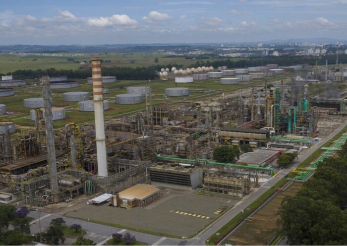 Vista aérea da Revap