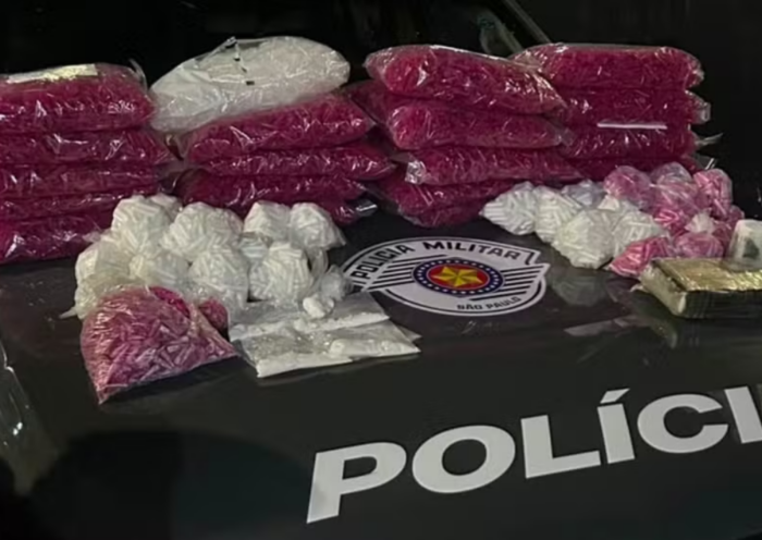 Polícia Militar prende homem com 6,1 kg de cocaína em Jacareí durante operação do BAEP nesta quarta-feira (10).