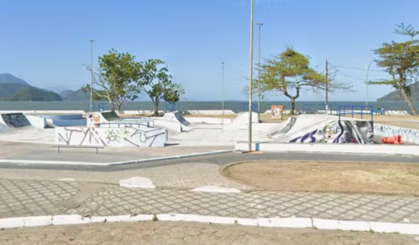 Um homem de 29 anos morreu após levar golpes de faca em uma pista de skate no bairro Barra da Lagoa, em Ubatuba. O suspeito fugiu.