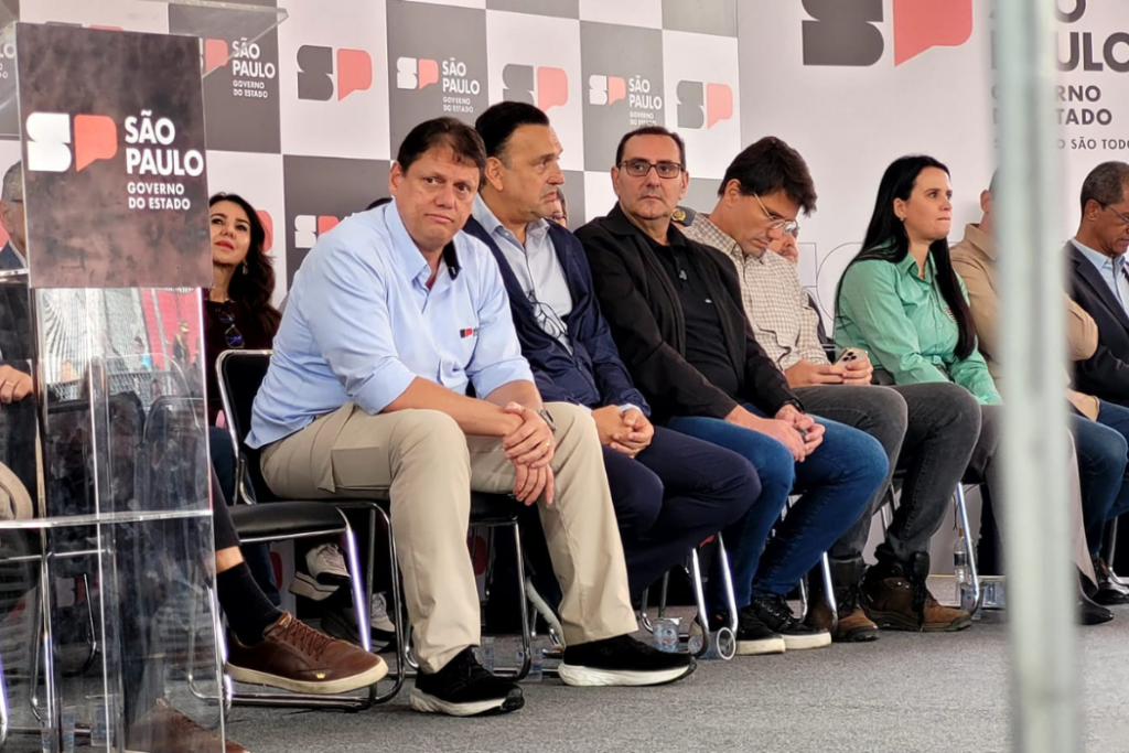 Governador Tarcísio de Freitas inaugura a Escola Estadual Roberto Burle Marx em São José dos Campos, primeira unidade do Vale pelo PPP