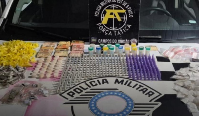 Polícia Militar prende homem e apreende 1,16 kg de drogas durante operação no bairro Vila Santo Antônio, em Campos do Jordão.