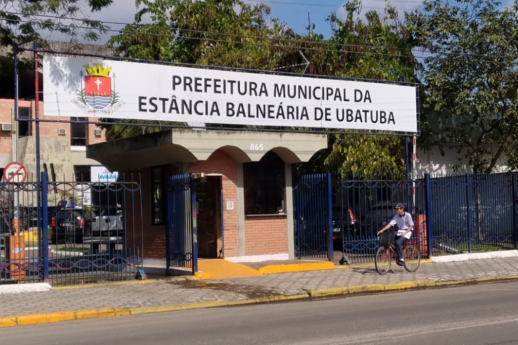 Prefeitura de Ubatuba abre processo seletivo com 528 vagas para níveis médio e superior. Inscrições vão até 20 de julho de 2026