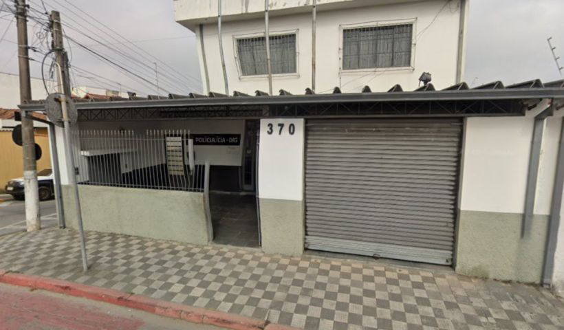 Ataque a tiros em comércio deixa comerciante morto no Jardim Santo Antônio, em Jacareí. Polícia Civil investiga o caso.