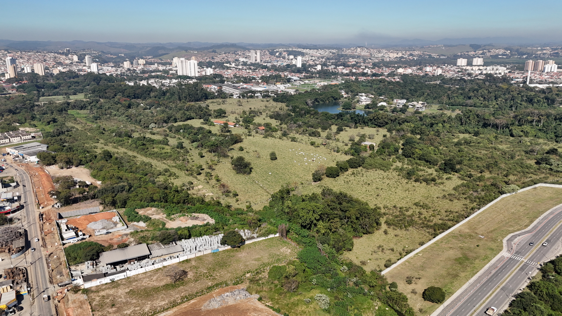 Área do futuro Parque Público Ambiental de Jacareí