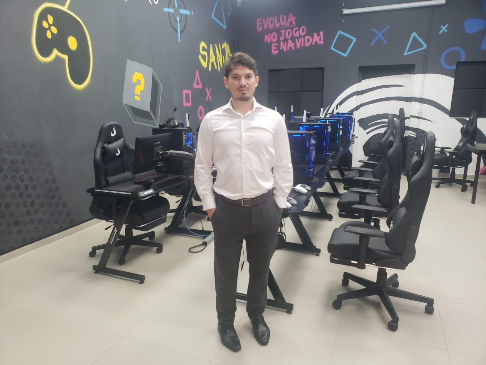 CEO da Estúdios Brasa, Rodrigo de Freitas