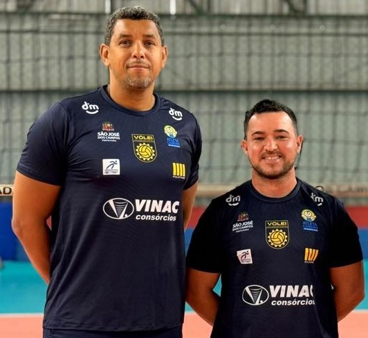 Jardel (esquerda) e Cristiano (direita) membros da programa Atleta Cidadão, agora convocados para integrar as comissões técnicas das seleções brasileiras de vôlei