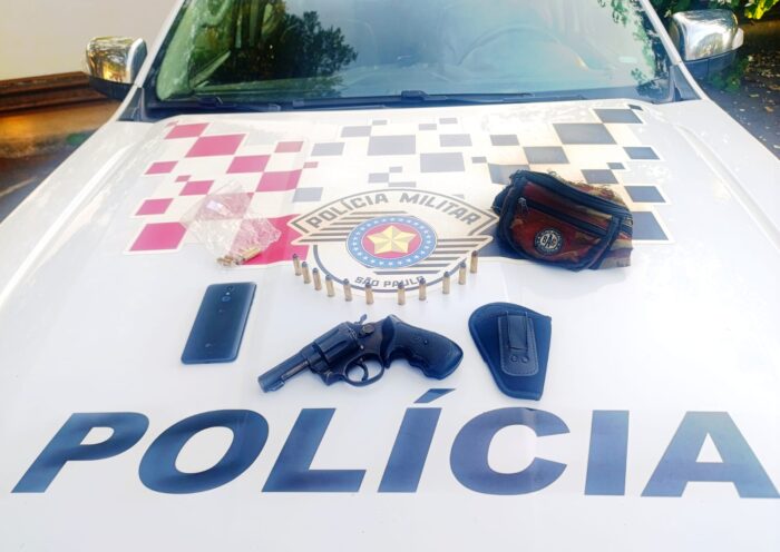 Fuga pelos telhados termina com prisão de suspeito de duplo homicídio armado em Potim
