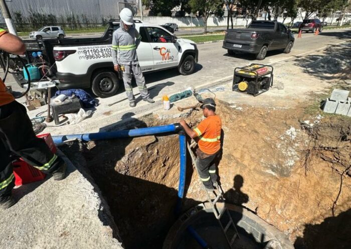 abastecimento de água na região leste de Jacareí