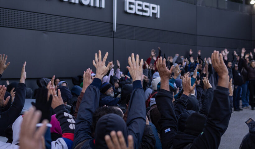 Trabalhadores da Modirum Gespi, em assembleia