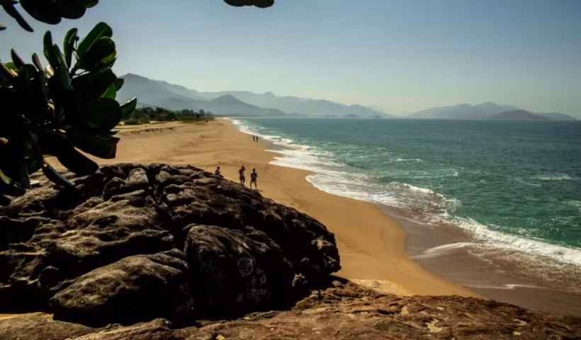 Praia do Capricórnio em Caraguatatuba