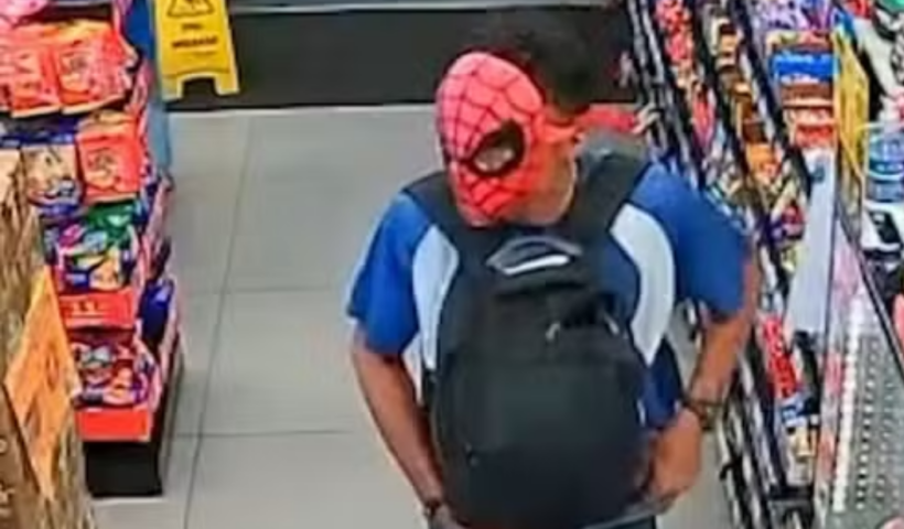 Guarda Civil Municipal prende suspeito que usava máscara do Homem-Aranha em série de roubos em São José dos Campos