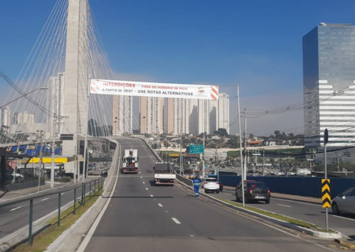 Interdições parciais na Ponte Estaiada começam nesta quinta-feira (9) para inspeção dos cabos de sustentação em São José dos Campos.
