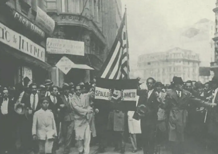 Entenda a história do feriado de 9 de julho, criado em homenagem à Revolução Constitucionalista de 1932, movimento contra Getúlio Vargas.