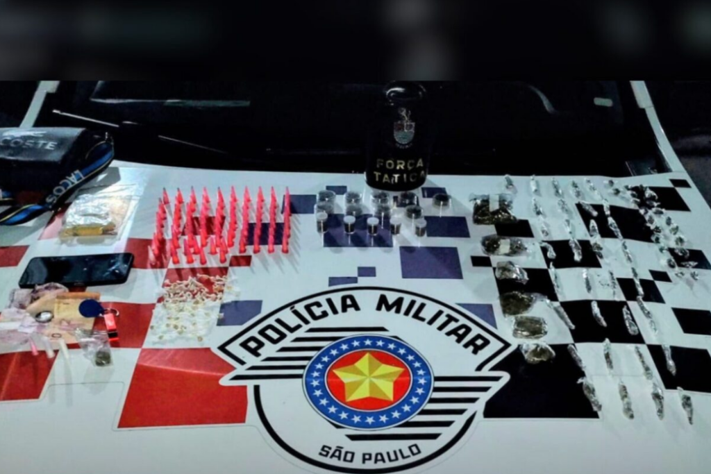 Polícia Militar prende homem por tráfico de drogas no Jardim Minas Gerais, em São José dos Campos, e apreende maconha, cocaína e crack.