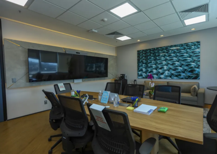 Ball Corporation abre vagas de emprego em São José dos Campos para áreas de TI, RH, gestão e operações. Confira cargos e requisitos.
