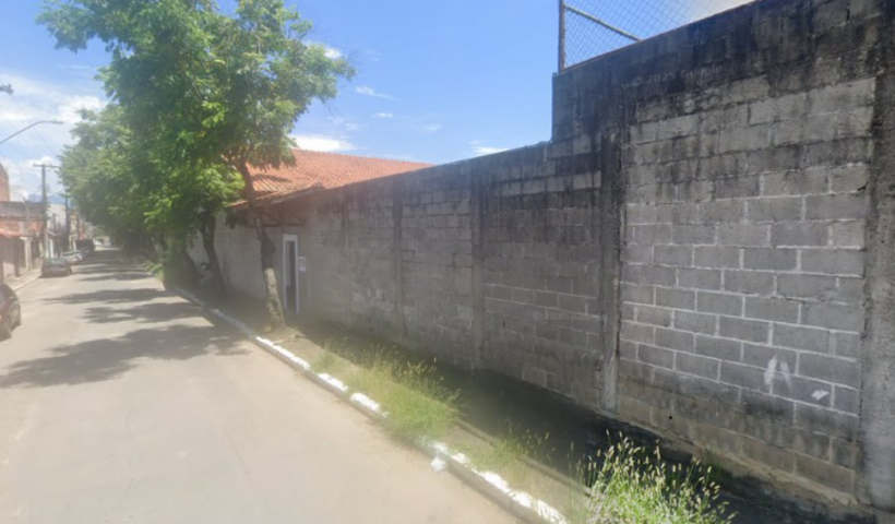 Homem de 47 anos foi encontrado inconsciente com ferimento na cabeça em Aparecida. Polícia Civil investiga o caso como tentativa de homicídio
