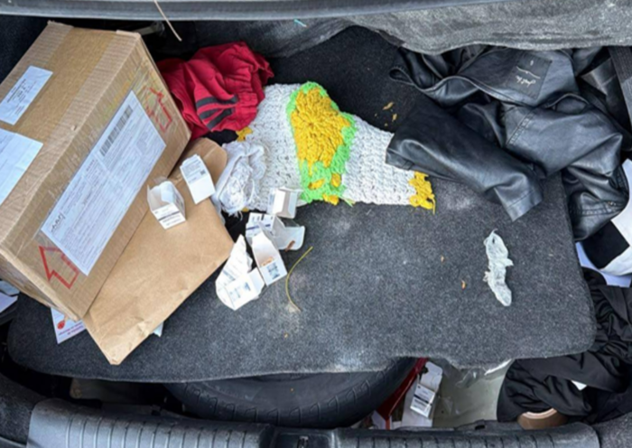 Polícia Civil prende casal em São José dos Campos e apreende medicamentos controlados, anabolizantes e materiais usados na venda irregular.