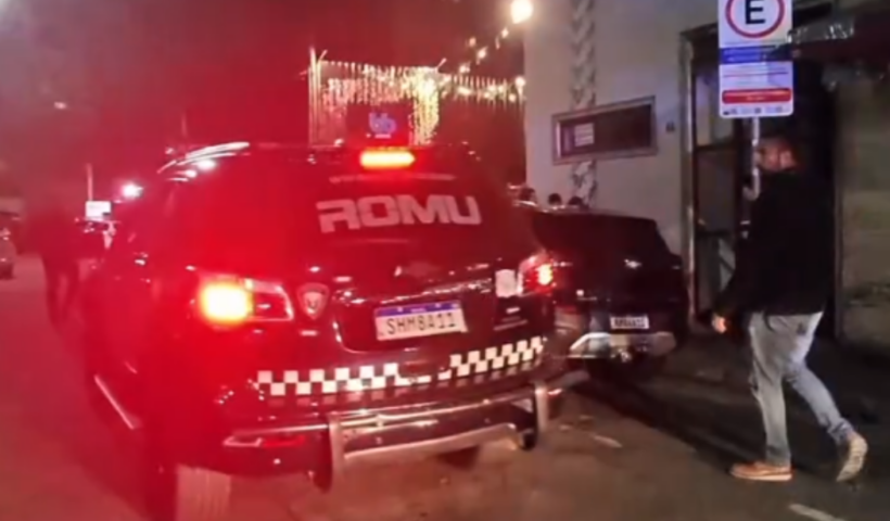 Adolescentes são flagrados consumindo bebidas alcoólicas em estabelecimento no Jardim Paulista, em São José dos Campos.