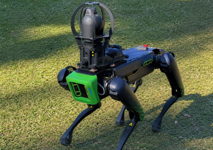 São José dos Campos testa cão-robô autônomo em ações de segurança, fiscalização e Defesa Civil durante fase experimental