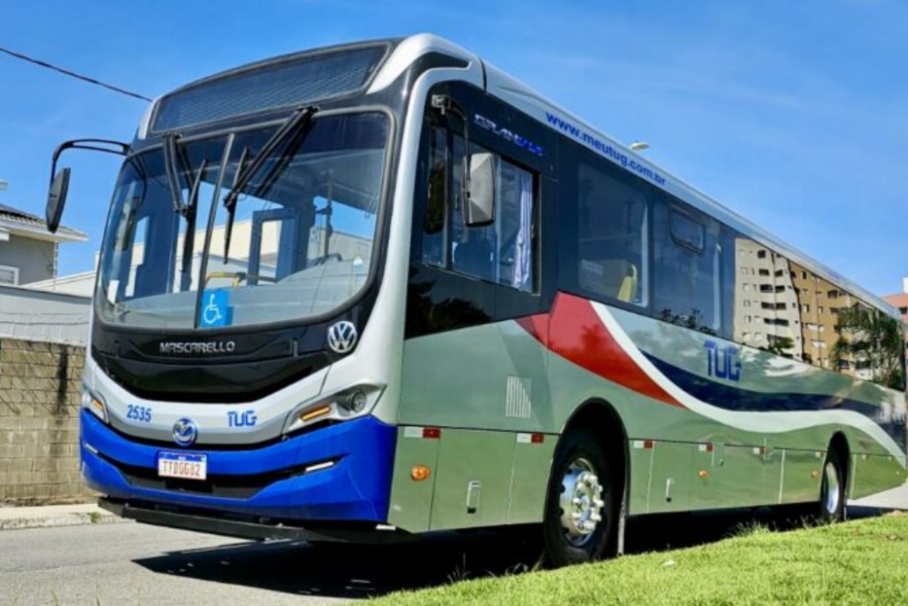 Idosa de 71 anos morre após desembarcar de ônibus em uma área rural de Guaratinguetá. Polícia investiga as circunstâncias da morte.